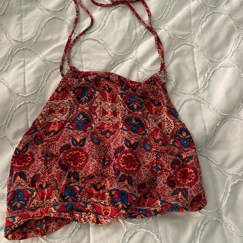 Small pacsun halter top open back pattern